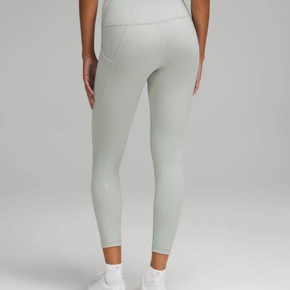 Lululemon Wunder Train High-Rise Tight with Pockets 25”